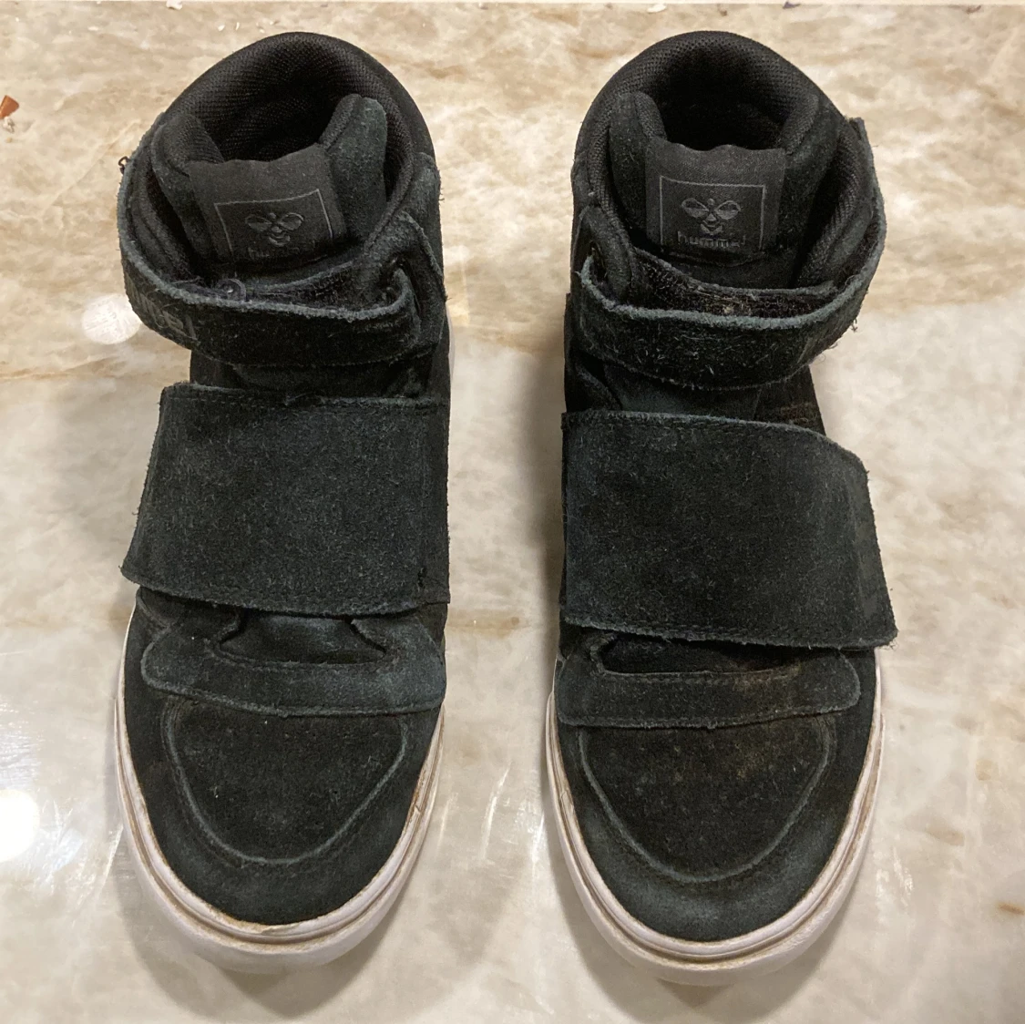 Svarta Hummel sneakers strl 33 - 1