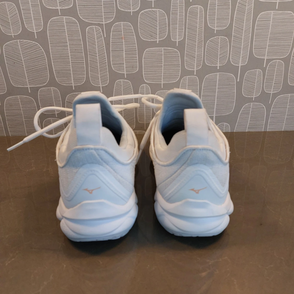 Inomhusskor Mizuno Luminous Wave 2 sneakers  - 1