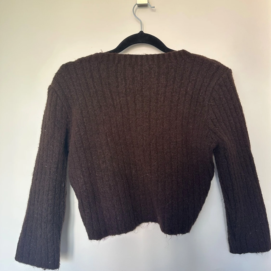 Brun ribbad stickad tröja från Zara - 2