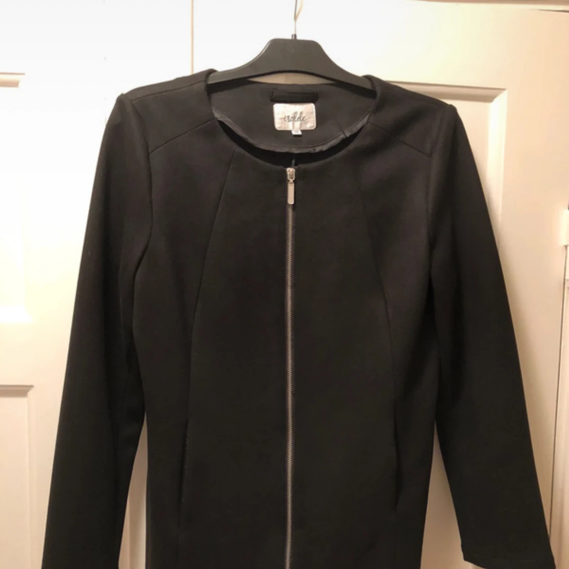 Svart kavajjacka från Isolde, stl 38 - 1