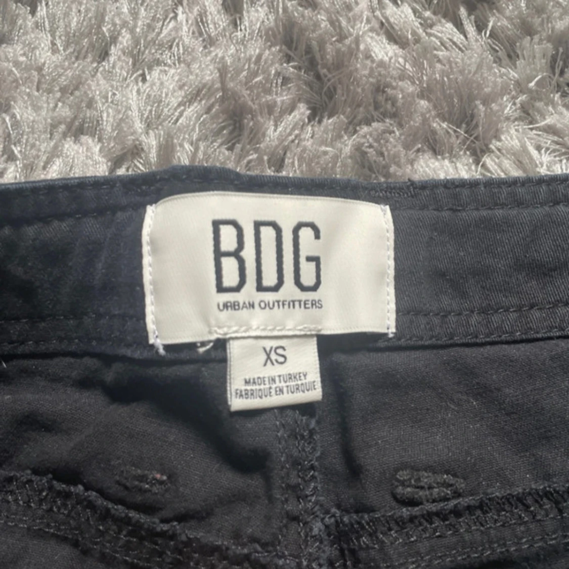 Svarta cargo shorts från BDG Urban Outfitters - 2