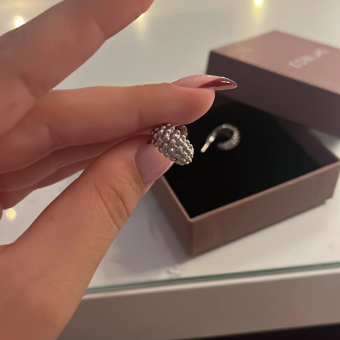 Silvriga örhängen  - 2