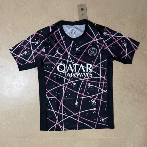 PSG 25/26 - Säljer denna PSG tröjan för endast 279kr! Skric till om ni är intresserade eller har några funderingar om tröjan!