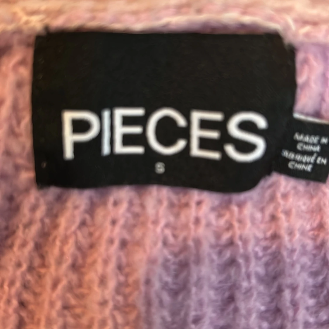 Pastellfärgad kofta från Pieces storlek s - 2