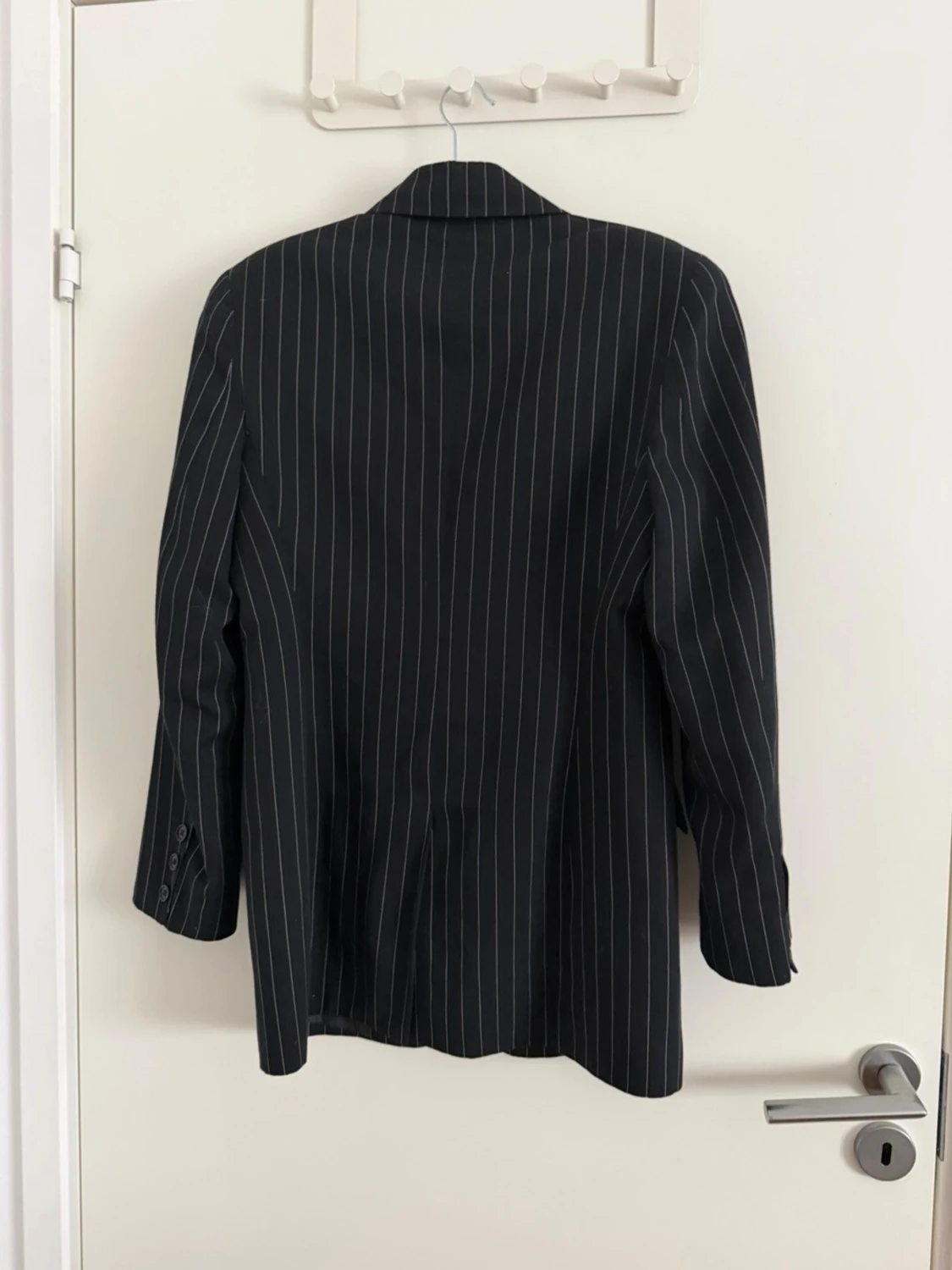 Svart randig kavaj från IMITZ - 3