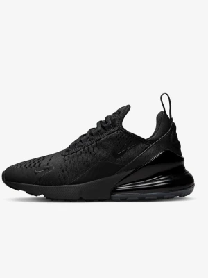 Nike Air Max 270 helsvarta sneakers. Skriv för bilder - Säljer ett par helsvarta Nike Air Max 270 sneakers med mesh-överdel, synlig Air-enhet i hälen och snygga detaljer. Skorna har snörning, rund tå och en chunky sula som ger grym komfort. Perfekta för dig som vill ha en clean och sportig look.