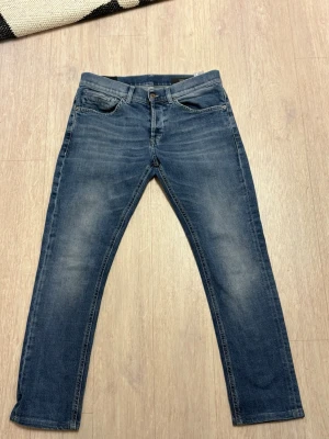 Dondup jeans  - modell geroge| skick 9,5/10| storlek 32|