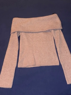 Tröja  - Säljer denna jätte fina tröjan 