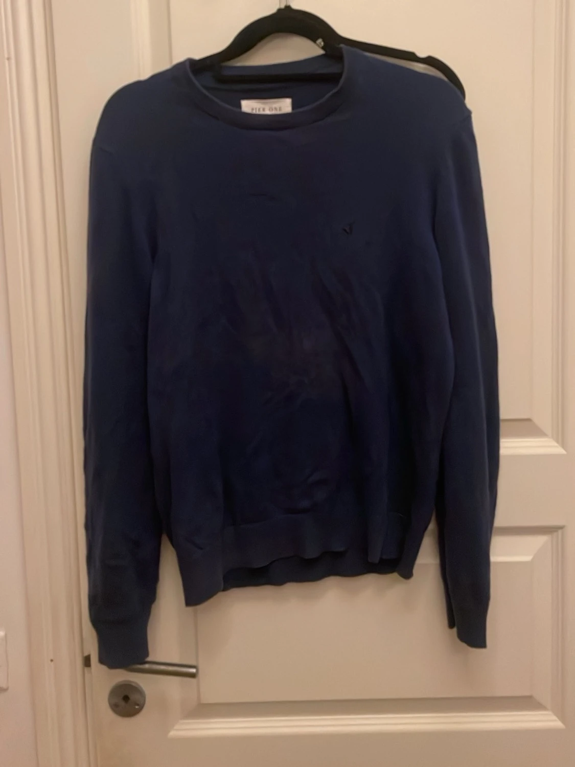 Mörkblå tröja från Pier One