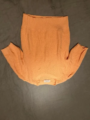 Trekvartströja i aprikos - Knappt använd!