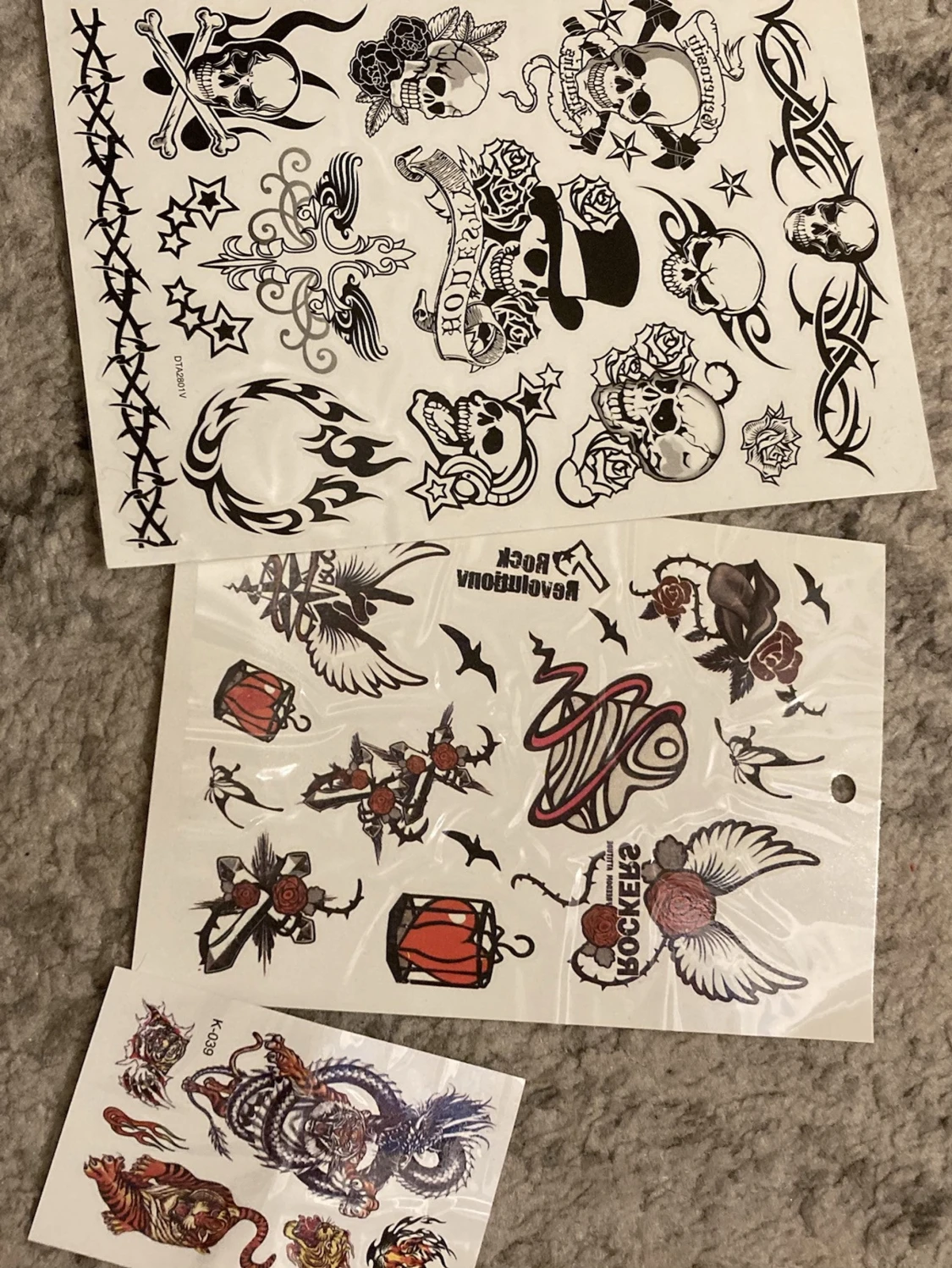  Låtsas tatueringar  - 1