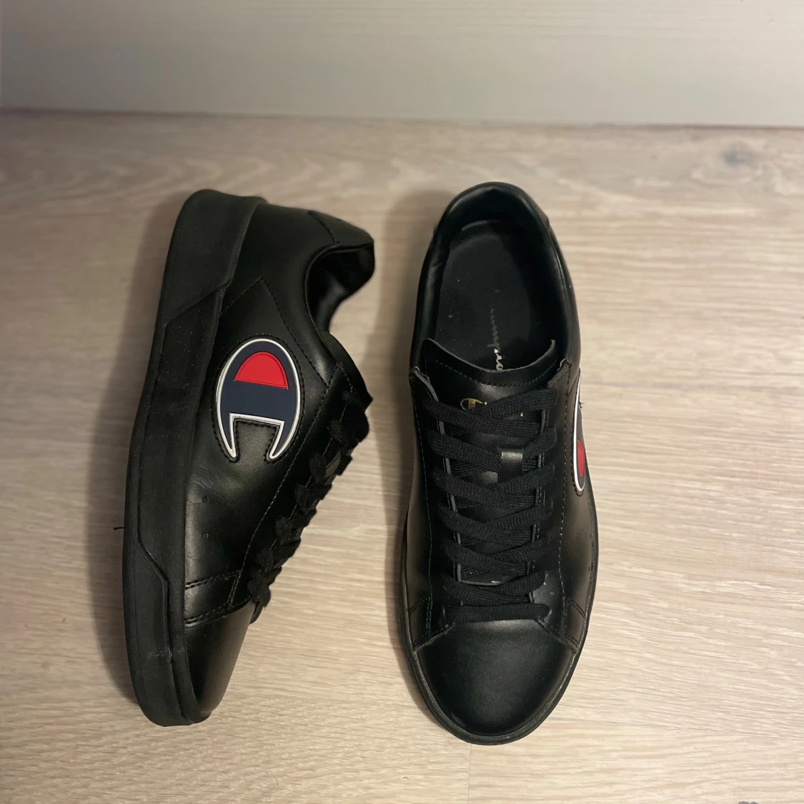 Svarta sneakers från Champion - 1