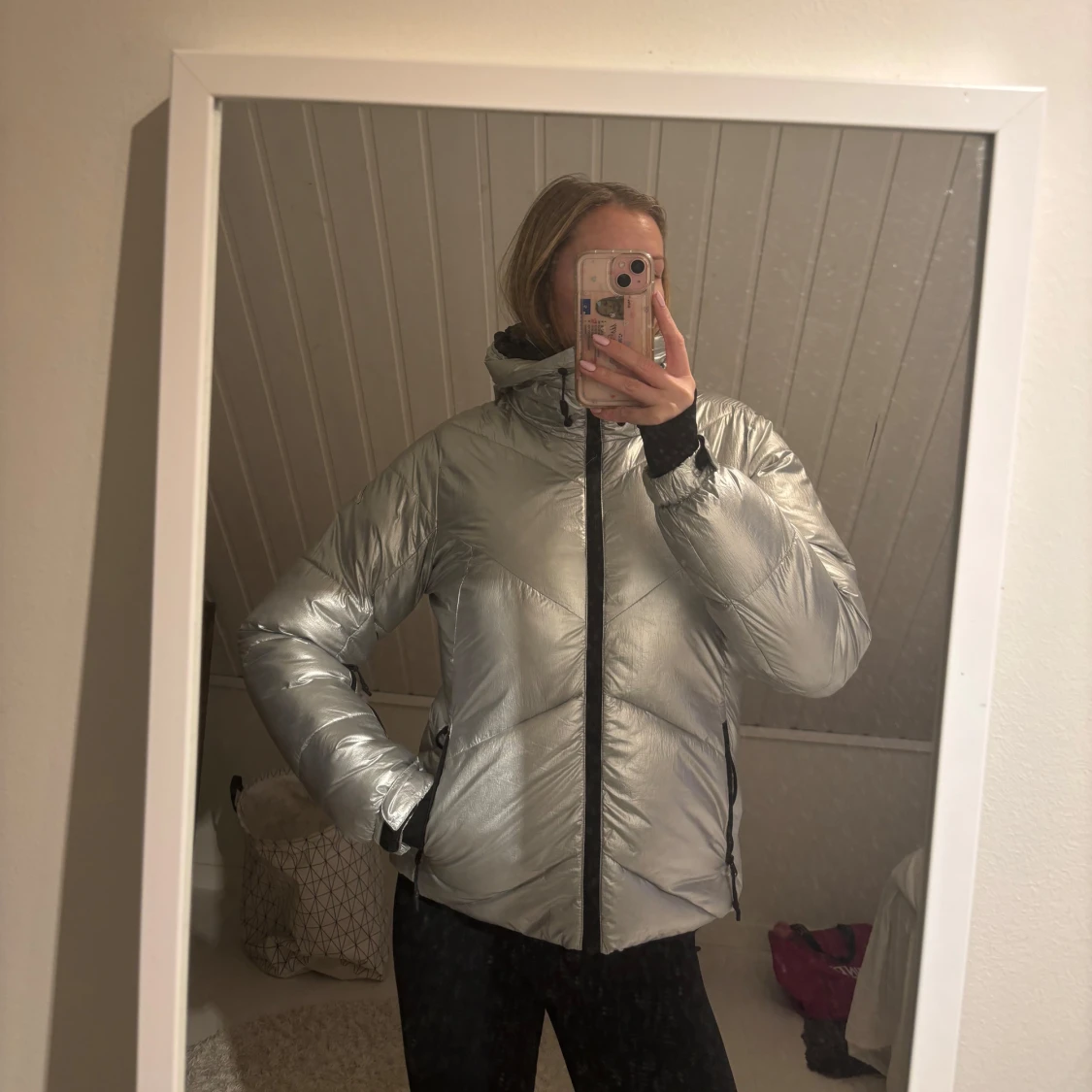 Silvrig dun skidjacka - 1