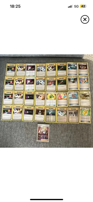 Pokémon Trainerkort - Samling - Stor samling av Pokémon Trainerkort, perfekt för dig som vill bygga din egen lek eller utöka din samling. Här finns många klassiska och unika kort som gör spelet ännu roligare. Passar både nya och erfarna samlare!