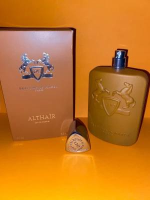 Parfums de Marly Althaïr 125ml - En riktigt god vinter parfym. Kan byte och säljer. Bara skicka om minsta lilla fråga. Skicka för att prata pris. OBS! Kostar inte 10kr