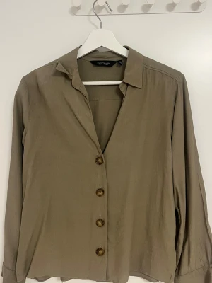 & Other Stories blus  - Jätte snygg! Skönt material. Som ny 