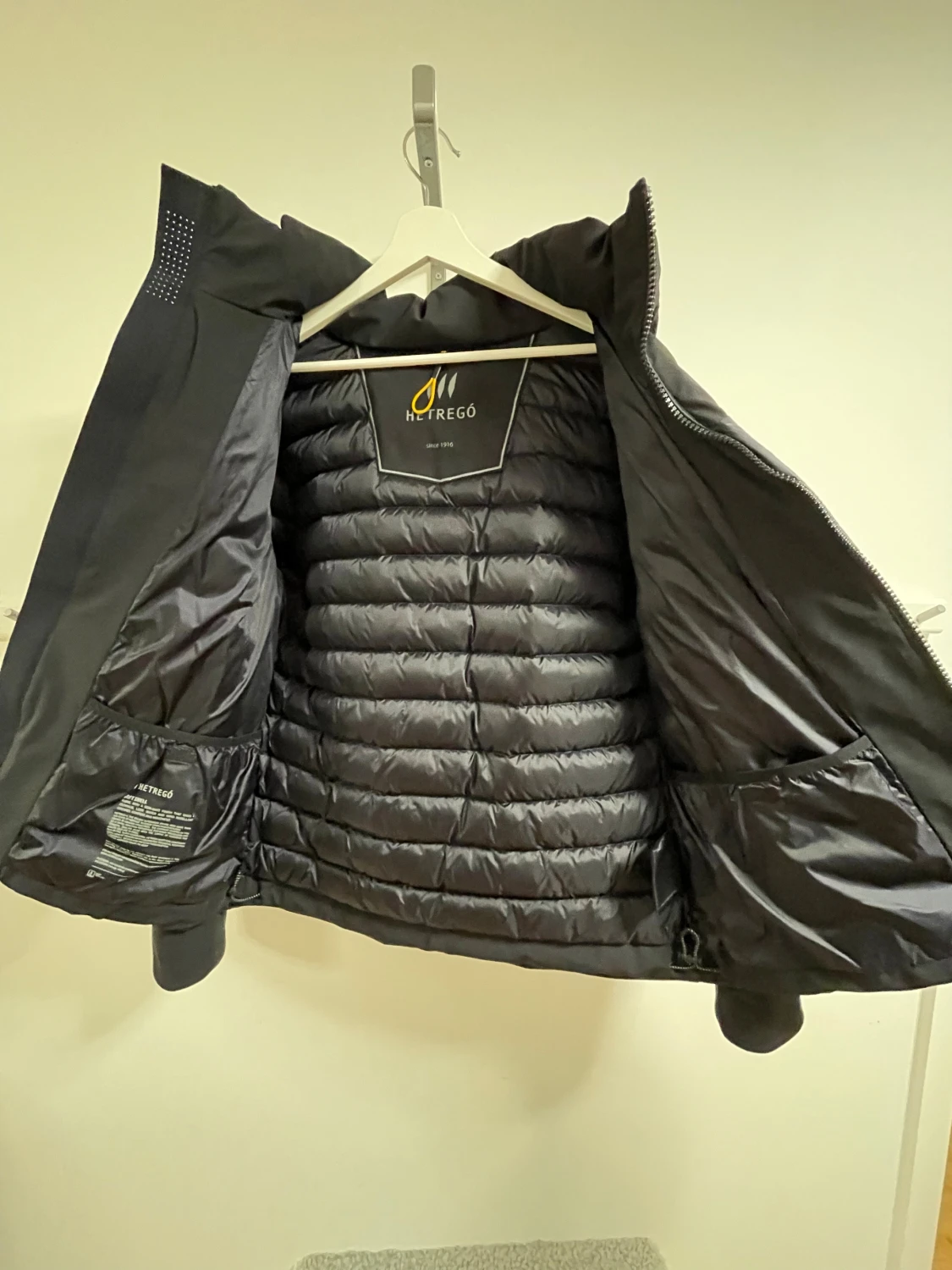 Mörkblå dunjacka med huva från Hetregó - 2