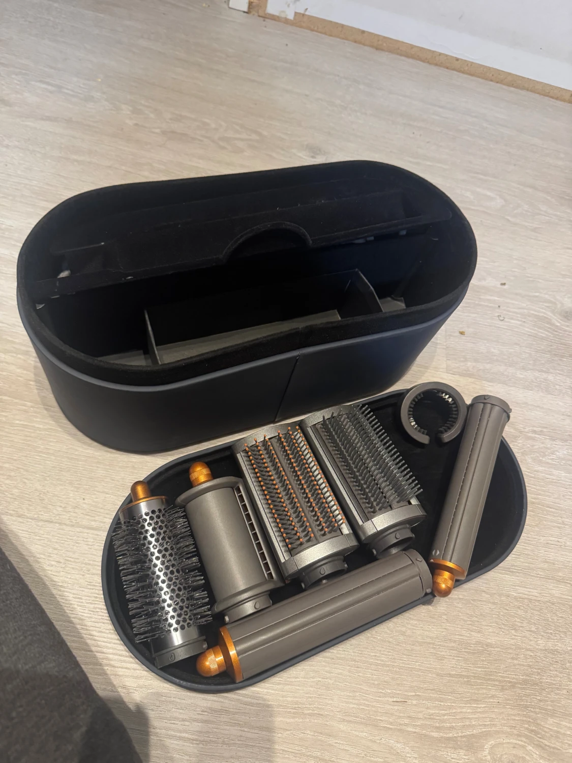 Dyson Airwrap Complete