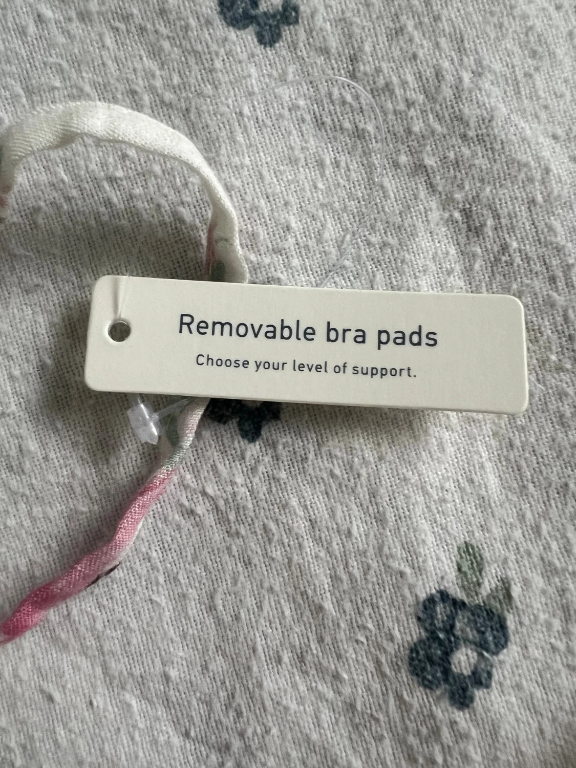 Blommig volangtop från Hollister - 4