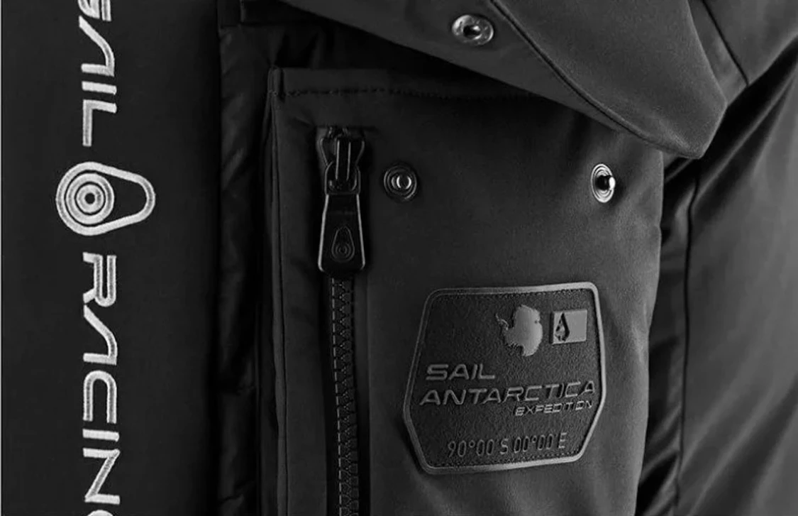 Svart pufferjacka från Sail Racing - 2