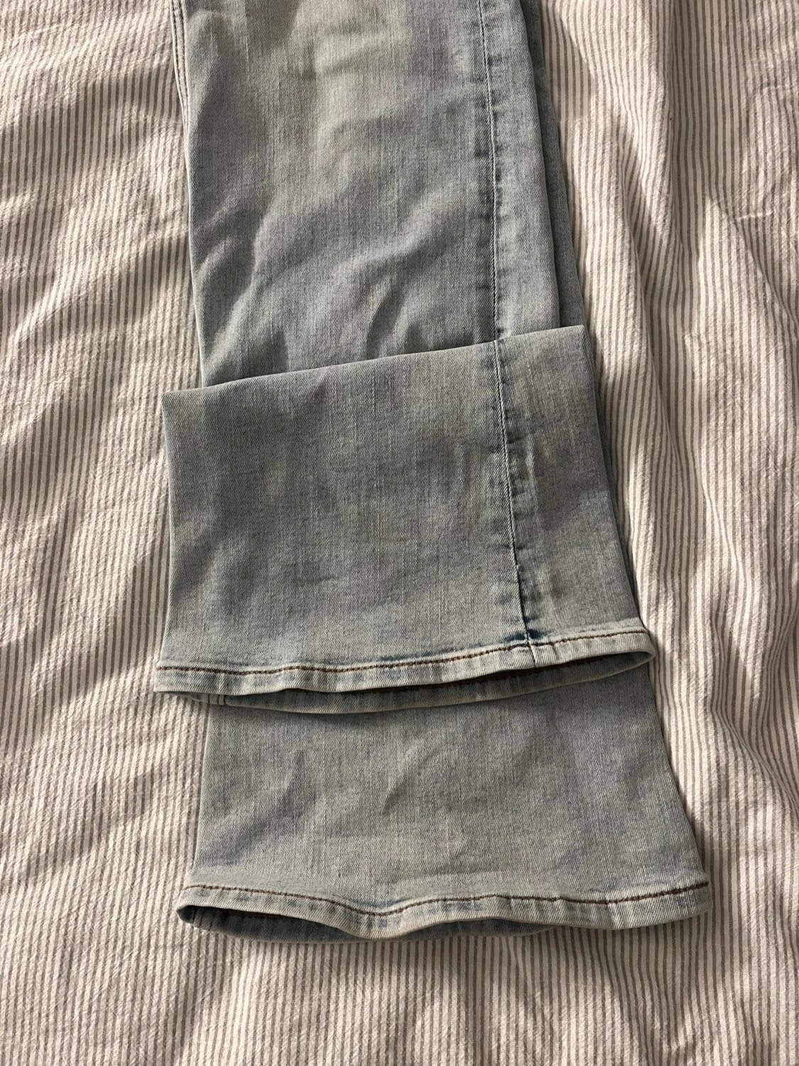 Bootcut jeans ljusblå Cheap Monday - 4