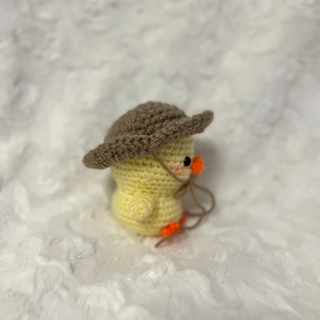 Virkad anka med hatt - 1