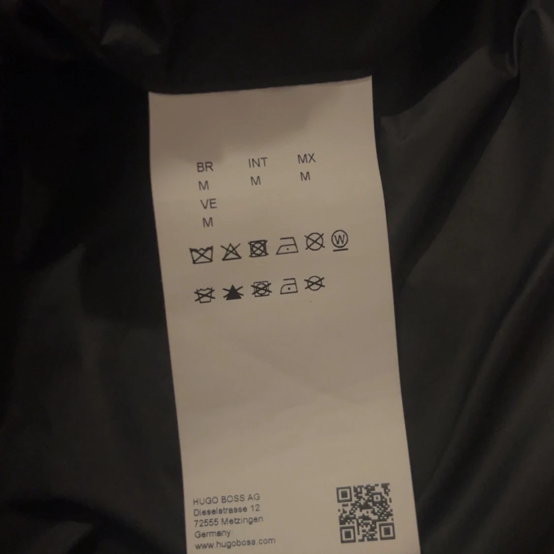 Svart dunväst från Hugo med huva - 4