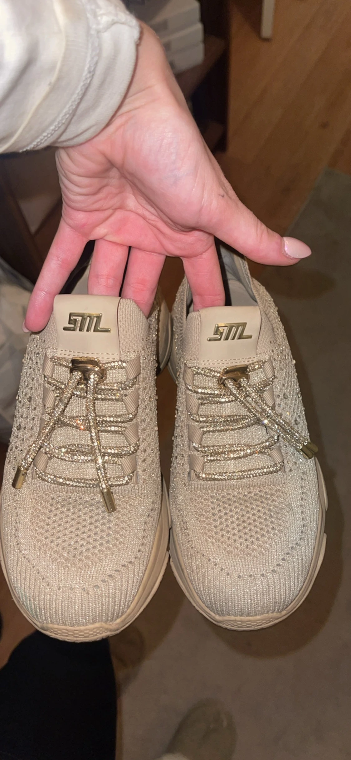 Beige glittriga sneakers från STL - 1