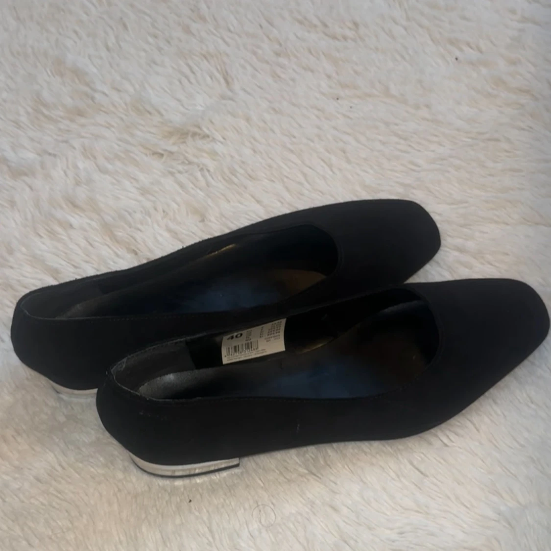 Svarta ballerinaskor från Esprit