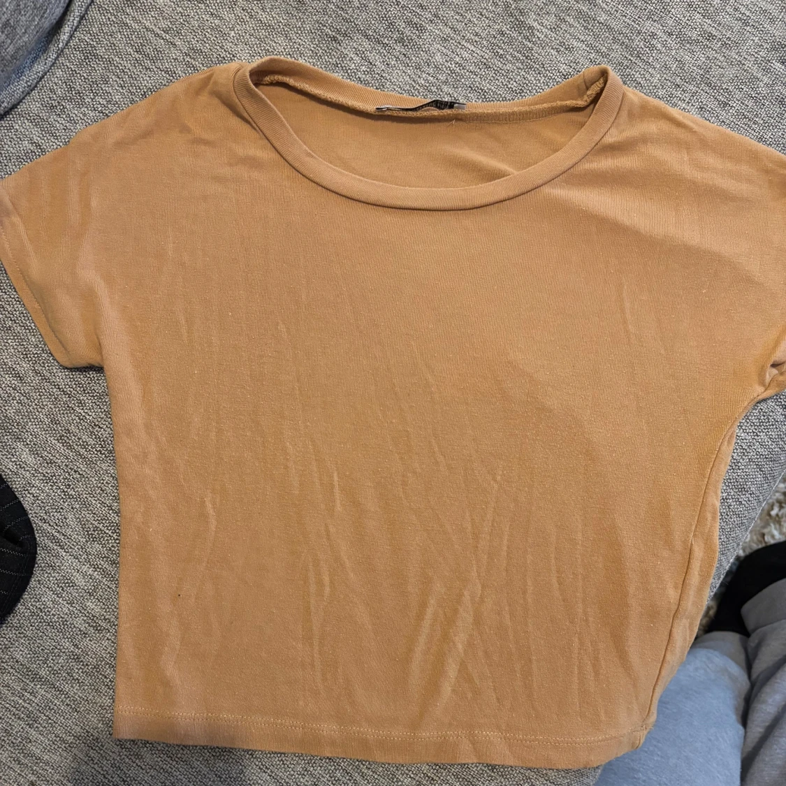 Beige croppad topp från Zara Trafaluc