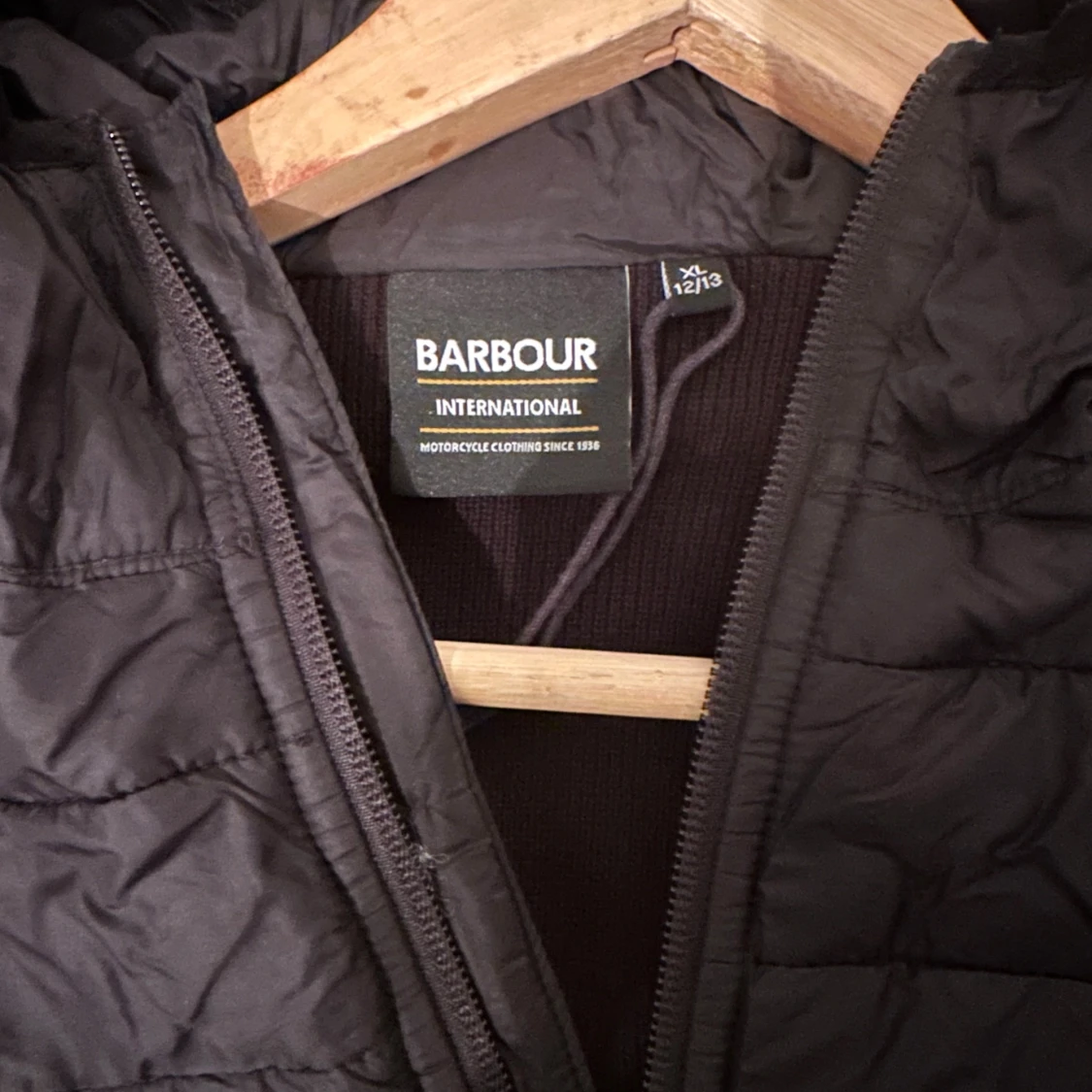 Svart quiltad jacka Barbour Xs - 1