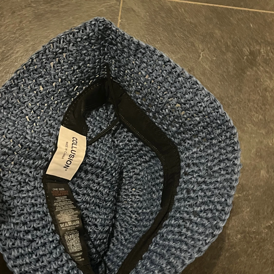 Blå bucket hat från Collusion - 2