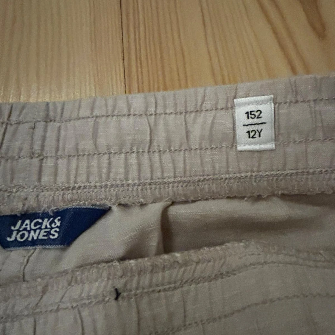 Beige linnebyxor från Jack & Jones - 2