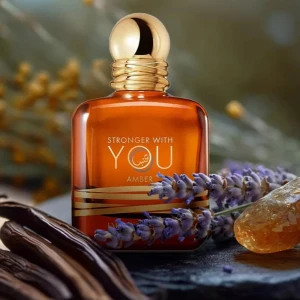 Intresse, försäljning av stronger with you amber! 3, 5, 10, 30ml. - Hej, intresseanmälan av stronger with you amber. En varm, söt och lyxig doft med bärnsten, vanilj och lavendel. Krämig, sensuell och lite rökig. Väldigt omtyckt av tjejer och perfekt för kvällar, dejt, höst/vinter. En av de mest populära SWY-varianterna.