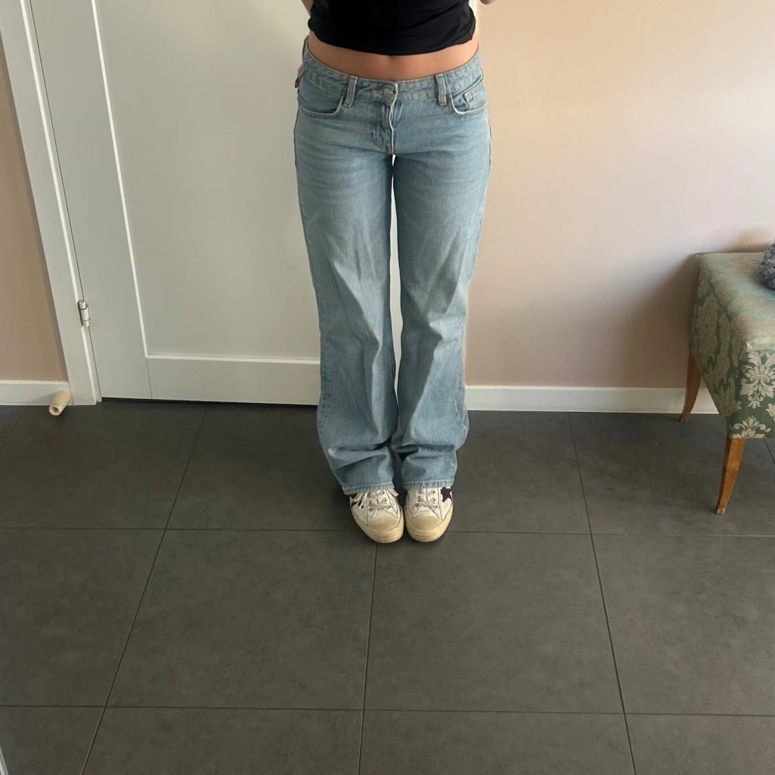 Ljusblå raka jeans från Zara