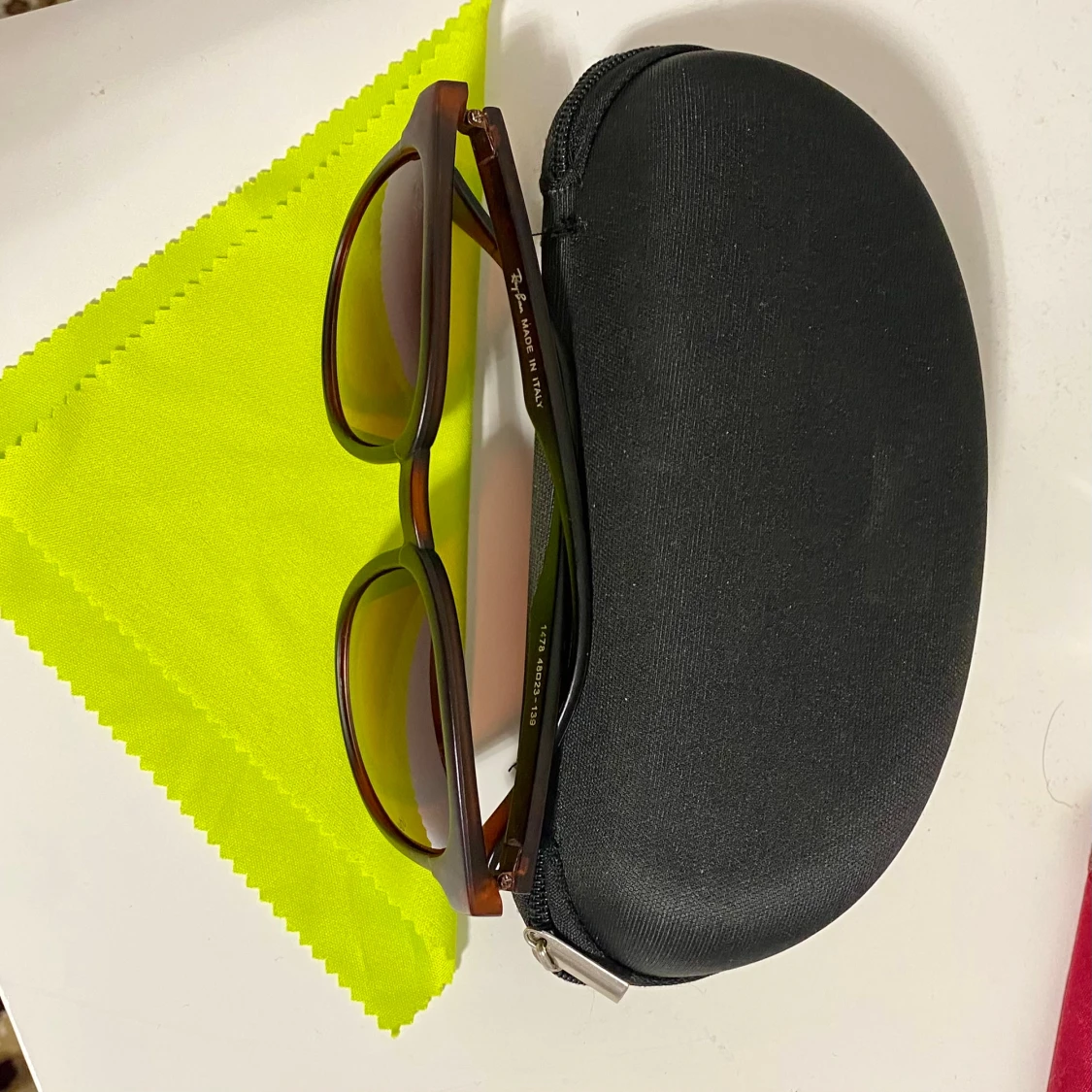 Bruna Ray-Ban solglasögon - 3