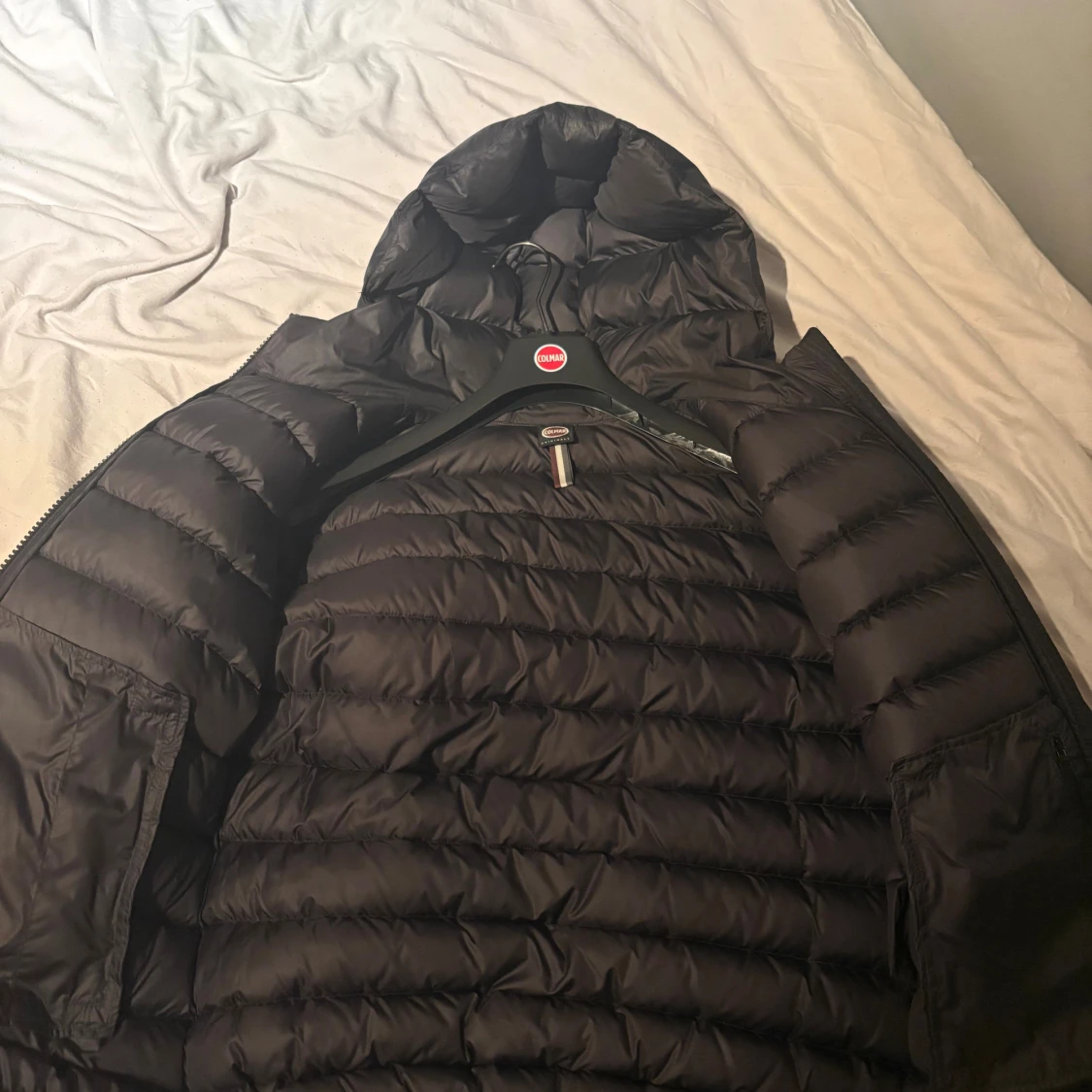 Svart Colmar pufferjacka med luva - 3