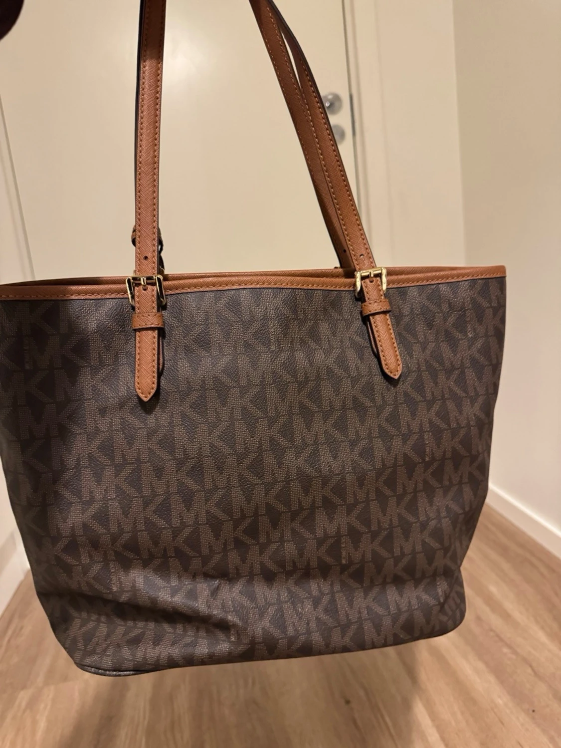 Brun axelväska från Michael Kors - 5
