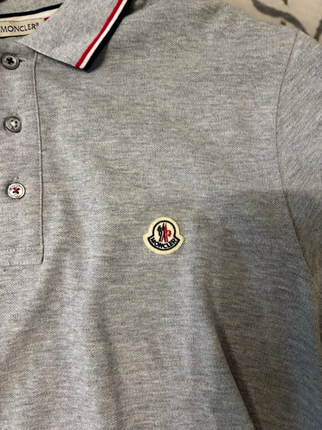 Grå Moncler pikétröja - 1