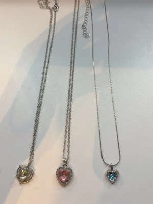 Halsband  - 3 st halsband 