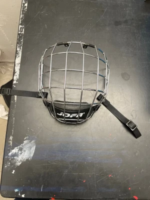 Jofa 480L - Fint jofagaller i nyskick helt utan rost! Priset är inte fast i sten, så kom med bud. Hämtas endast upp i Falun