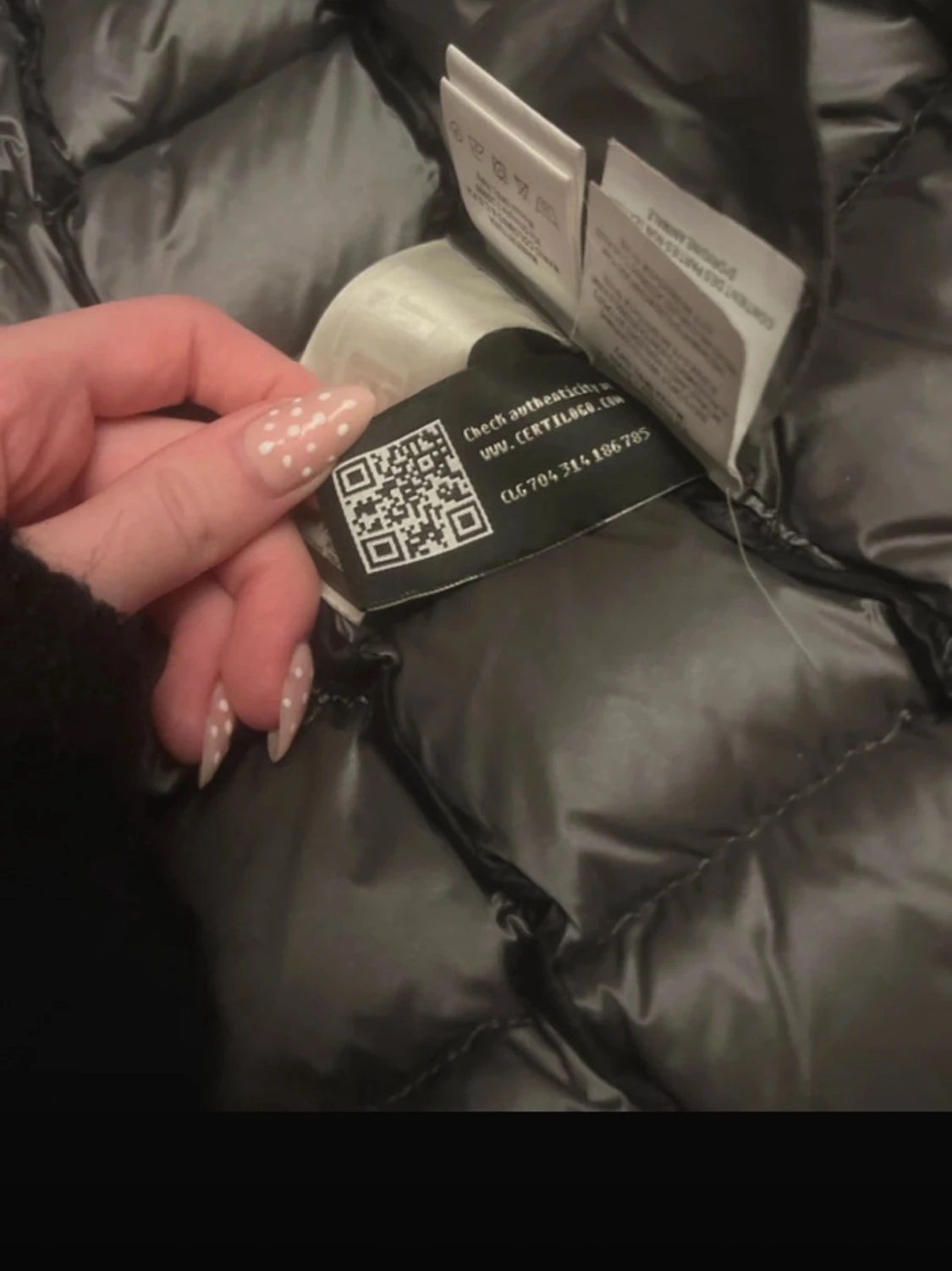 Svart dunjacka från Colmar - 2