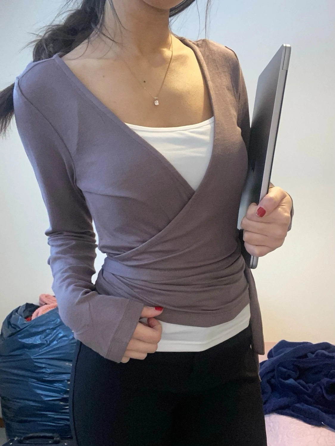 Ljusbrun omlottopp med knyt - 2