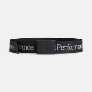 Svart bälte från Peak Performance - Säljer ett svart bälte från Peak Performance med vit text. Bältet har en stilren design med en svart spänne. Perfekt för att ge en sportig touch till din outfit. Passar både till vardags och fest. Skicket på bältet är 10/10 inga skador eller något har använt några gånger men inte så många.