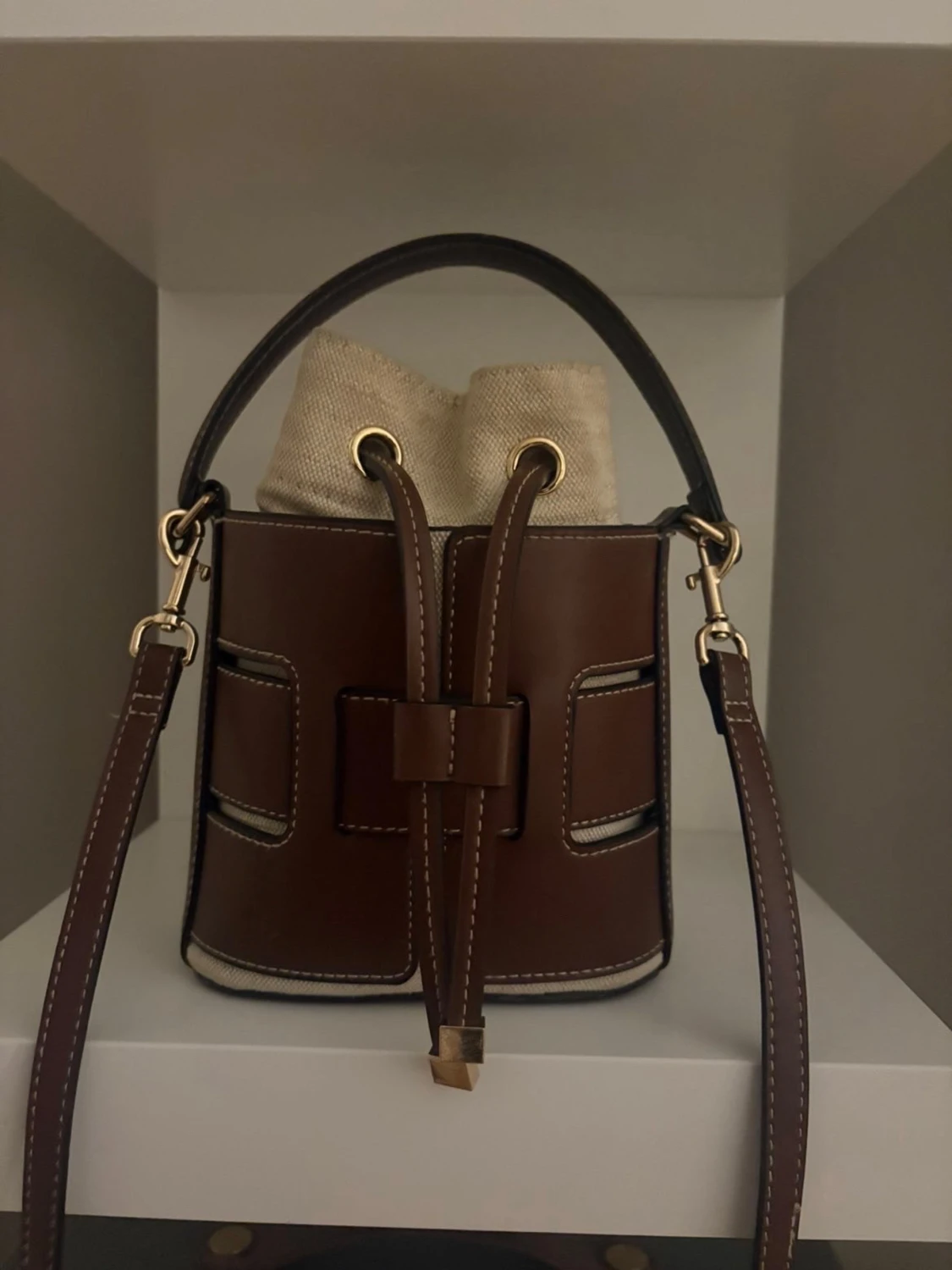 Brun bucket bag från HM - 1