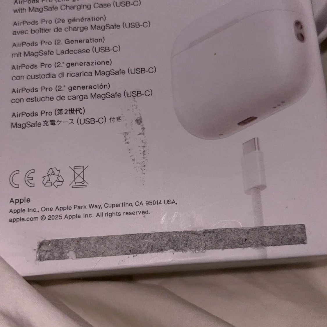 AirPods Pro (2nd generation) MagSafe USB-C - 3