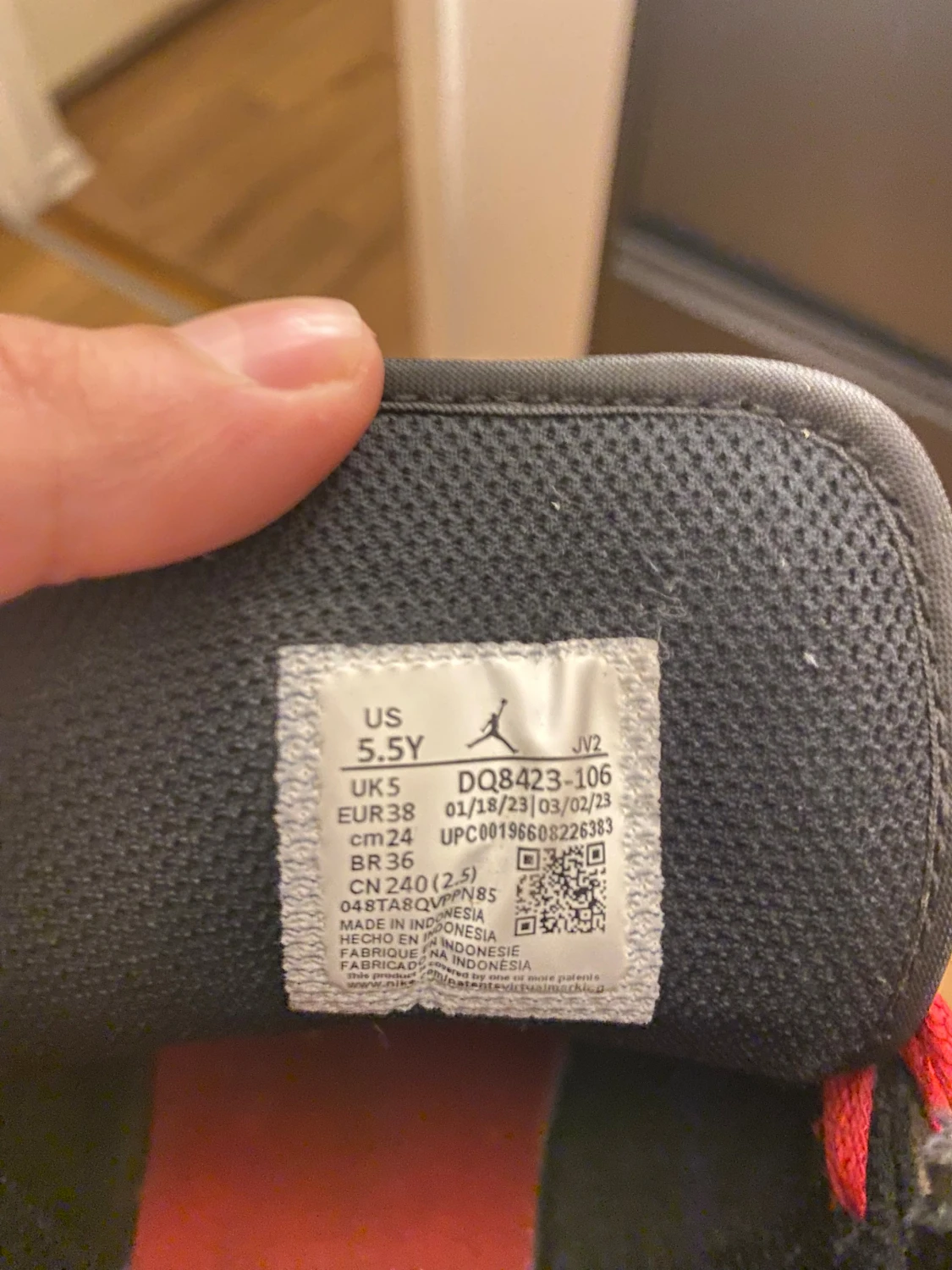 Nike Air Jordan 1 Mid svart/vit/röd - 6