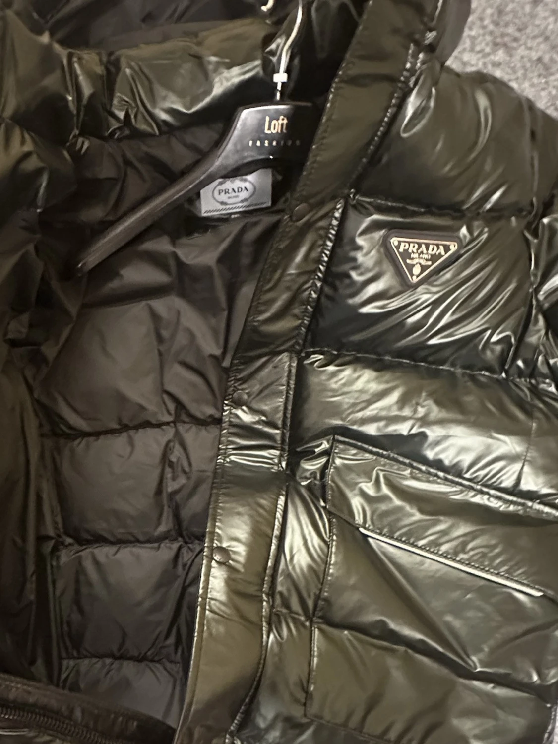 Svart pufferjacka från Prada - 2