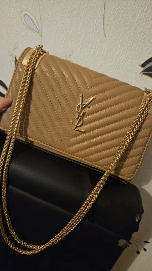 Väska använd 1 gång  - Väska 