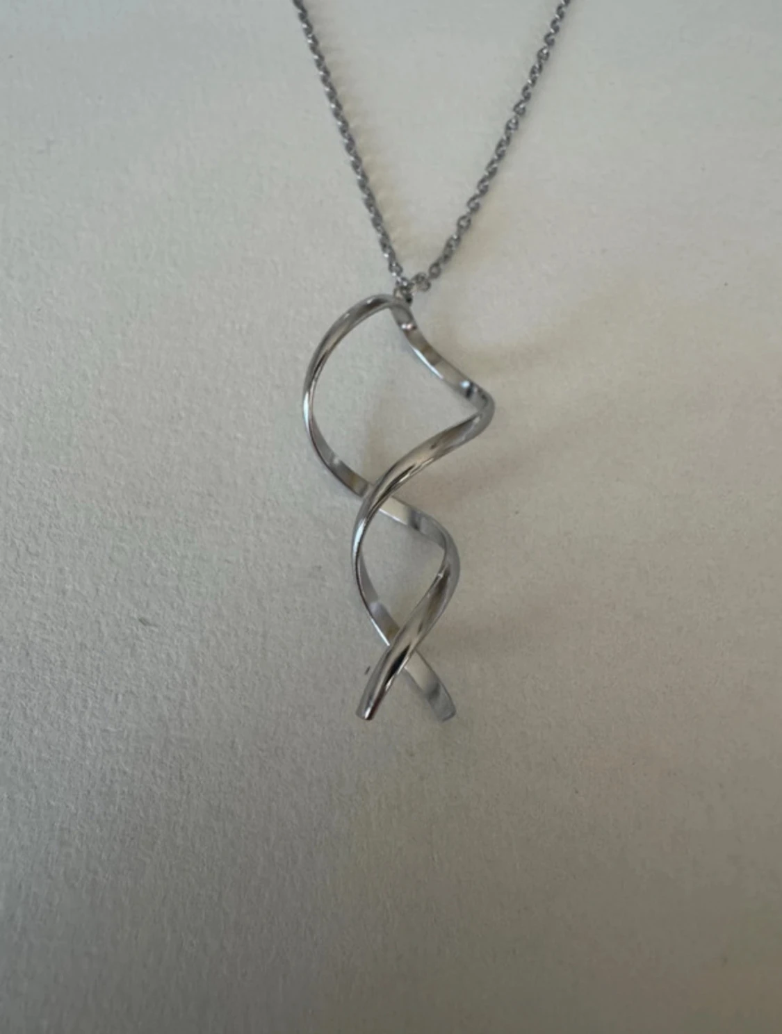 Silverhalsband större spiral